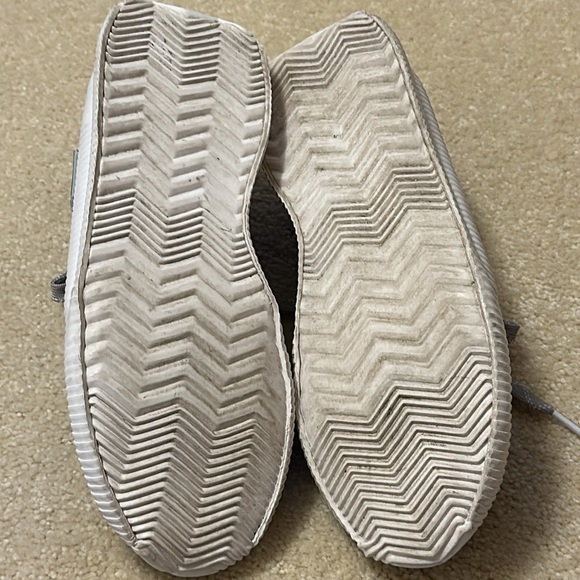 Sorel gray woman’s size 6 tennis’s - Picture 4 of 10